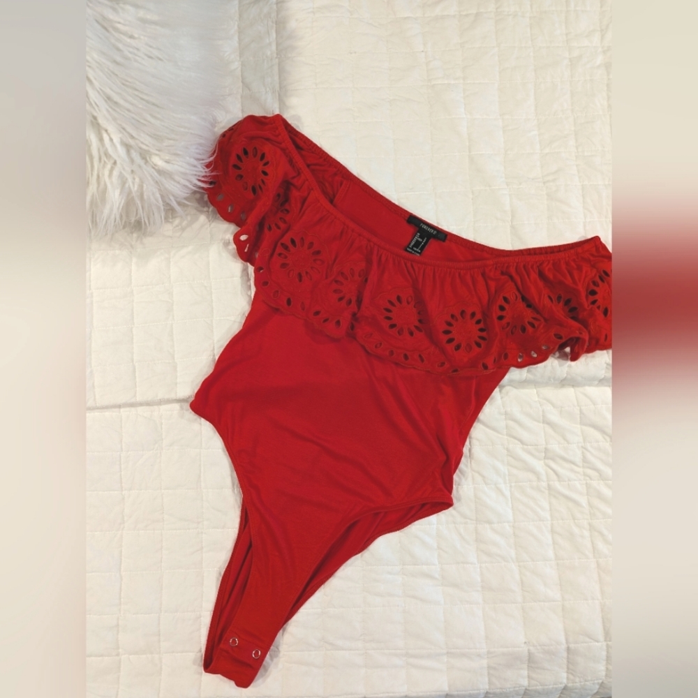 FORVER 21 | Red Embroidery Bodysuit